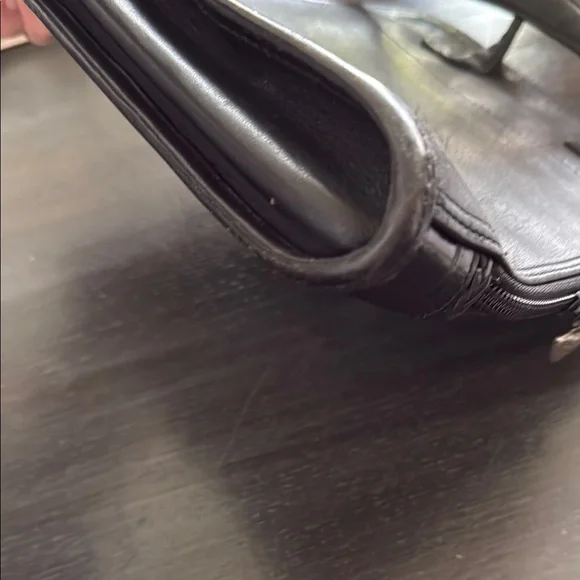 Brighton Black Croc-Embossed purse - Picture 7 of 12